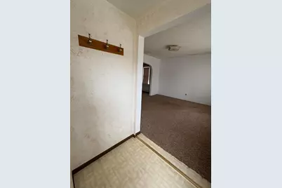 716 5th Street N, Wahpeton,  58075 - Photo 4