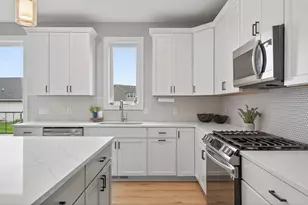 2168 Westpointe Dr, Hastings, MN 55033 - Photo 14