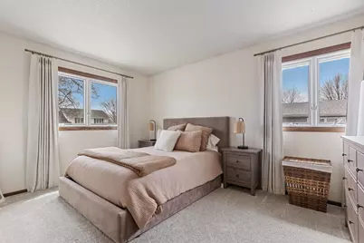 8656 Ivywood Avenue S, Cottage Grove, MN 55016 - Photo 12