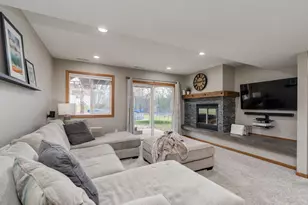 730 Debbie Ln, Carver, MN 55315 - Photo 36