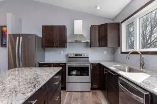 277 Red Ridge Rd, Good Thunder, MN 56037 - Photo 6