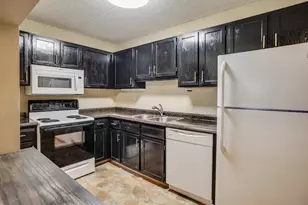 10401 Cedar Lake Rd, Hopkins, MN 55305 - Photo 4