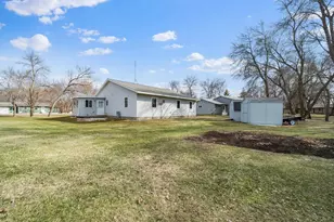 714 Janes Cir Dr SW, Alexandria, MN 56308 - Photo 4