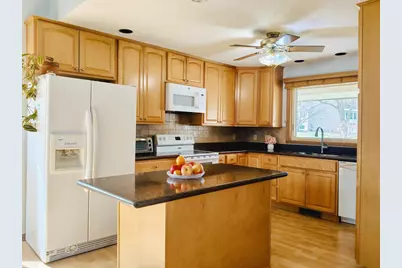 16347 Adret Court, Eden Prairie, MN 55346 - Photo 12