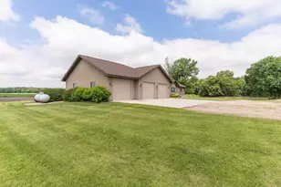 6432 Botzet Rd NE, Nelson, MN 56355 - Photo 18