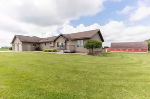 6432 Botzet Rd NE, Nelson, MN 56355 - Photo 8