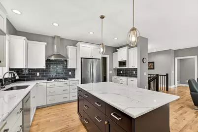 342 Wimbledon Hills Drive SW, Rochester, MN 55902 - Photo 8