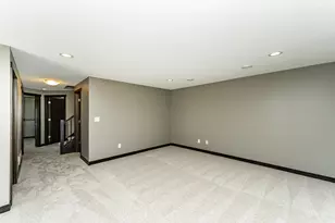 3346 Ridgeline Dr SE, Rochester, MN 55904 - Photo 18