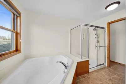 10803 Hawthorn Trail, Woodbury, MN 55129 - Photo 22