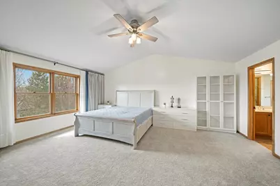 10803 Hawthorn Trail, Woodbury, MN 55129 - Photo 20