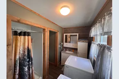 404 S Clayborn Avenue, Parkers Prairie, MN 56361 - Photo 26