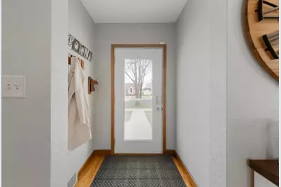 838 Nicollet Avenue, North Mankato, MN 56003 - Photo 2