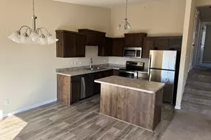 8654 Gateway Cir, Monticello, MN 55362 - Photo 4