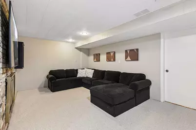 2100 W 107th Street, Bloomington, MN 55431 - Photo 20