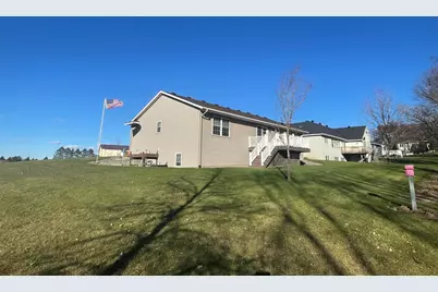 915 4th Avenue NE, Long Prairie, MN 56347 - Photo 4