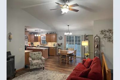 915 4th Avenue NE, Long Prairie, MN 56347 - Photo 6