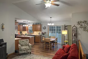 915 4th Ave NE, Long Prairie, MN 56347 - Photo 6