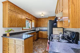 4715 Sharon Ln, White Bear Lake, MN 55110 - Photo 10