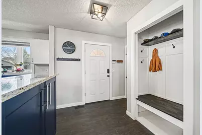 8092 Jody Avenue S, Cottage Grove, MN 55016 - Photo 8