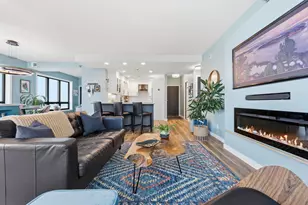 168 6th St E, Saint Paul, MN 55101 - Photo 1