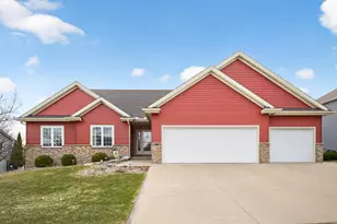 2306 Crimson Ridge Cir NW, Rochester, MN 55901 - Photo 2