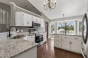 15345 41st Pl N, Plymouth, MN 55446 - Photo 6