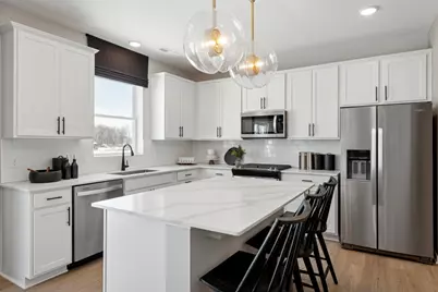 12615 Erskin Street NE, Blaine, MN 55449 - Photo 2