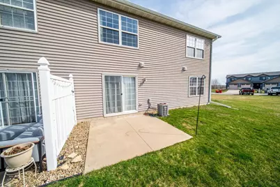 562 Pointe Ct SW, Rochester, MN 55902 - Photo 36