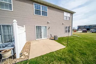 562 Pointe Ct SW, Rochester, MN 55902 - Photo 36