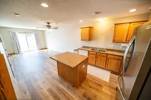 562 Pointe Ct SW, Rochester, MN 55902 - Photo 6