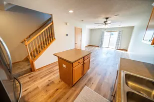 562 Pointe Ct SW, Rochester, MN 55902 - Photo 8