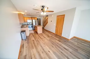 562 Pointe Ct SW, Rochester, MN 55902 - Photo 20