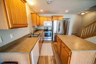 562 Pointe Ct SW, Rochester, MN 55902 - Photo 10