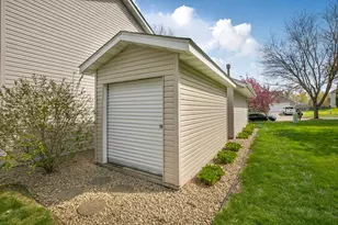 6158 Wildwood Way, Monticello, MN 55362 - Photo 32
