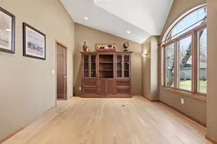 1100 Cherry Ct, Burnsville, MN 55306 - Photo 6