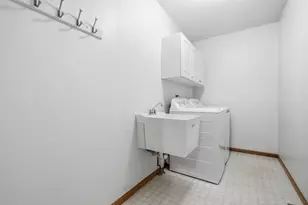 1100 Cherry Ct, Burnsville, MN 55306 - Photo 24