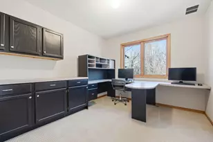 1100 Cherry Ct, Burnsville, MN 55306 - Photo 22