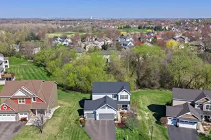 10834 Knollwood Ct, Woodbury, MN 55129 - Photo 6