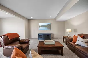 10834 Knollwood Ct, Woodbury, MN 55129 - Photo 44