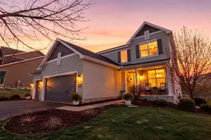 10834 Knollwood Ct, Woodbury, MN 55129 - Photo 2