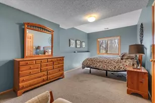 6709 Promontory Dr, Eden Prairie, MN 55346 - Photo 36