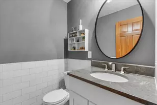 6709 Promontory Dr, Eden Prairie, MN 55346 - Photo 32