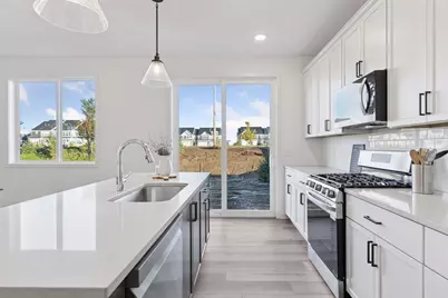 10157 Blackmoor Road, Woodbury, MN 55129 - Photo 8