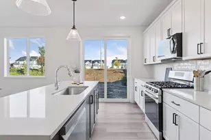 10157 Blackmoor Rd, Woodbury, MN 55129 - Photo 8