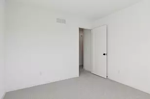 10157 Blackmoor Rd, Woodbury, MN 55129 - Photo 16