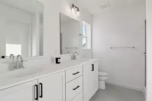 10157 Blackmoor Rd, Woodbury, MN 55129 - Photo 12