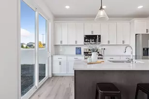 10157 Blackmoor Rd, Woodbury, MN 55129 - Photo 22