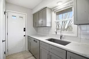 4628 Johnson St NE, Columbia Heights, MN 55421 - Photo 10