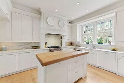 2308 W Lake Of The Isles Parkway, Minneapolis, MN 55405 - Photo 18