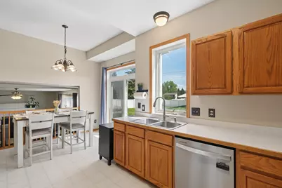 15960 Fennel Court, Apple Valley, MN 55124 - Photo 6